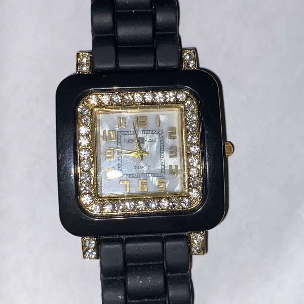 Nouveau Quartz Watch Silicon Band - Picture 7 of 7